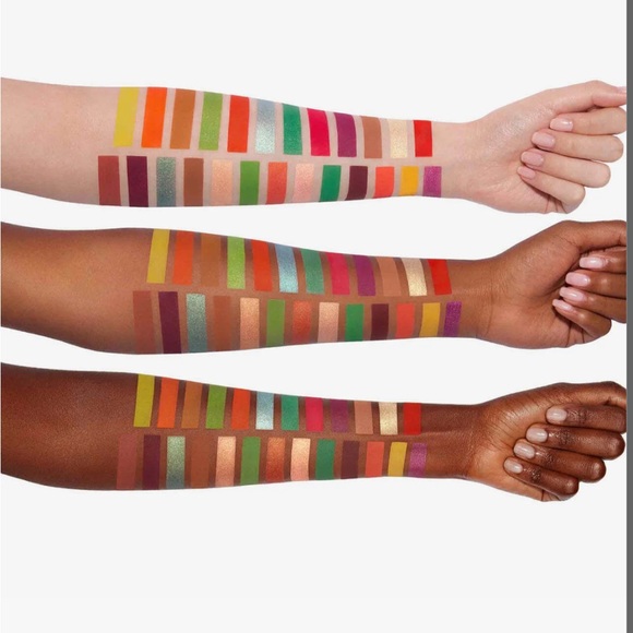 Anastasia Beverly Hills NORVINA® Pro Pigment Palette Vol. 3 - Picture 5 of 5